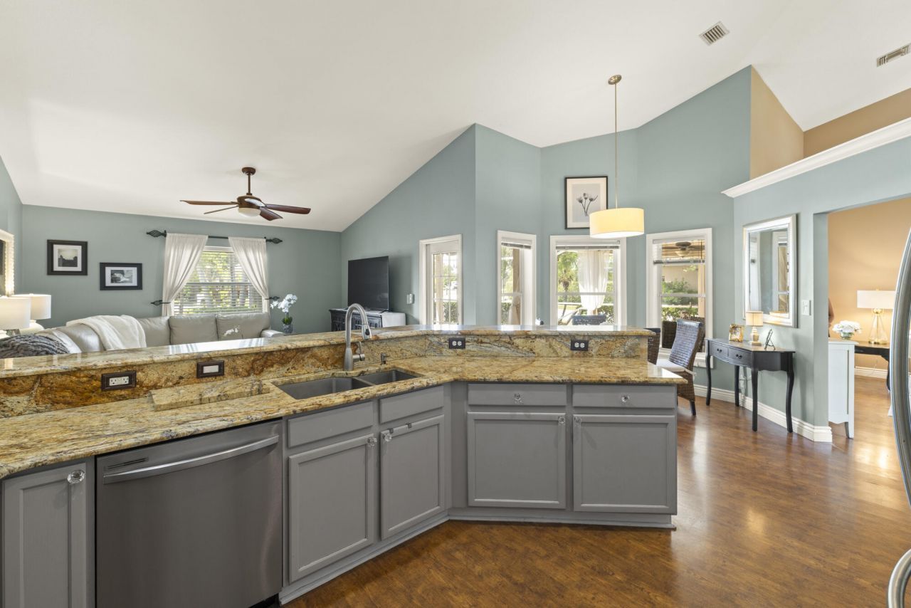 1183 Lake Breeze Drive, Wellington, FL 33414 Photo