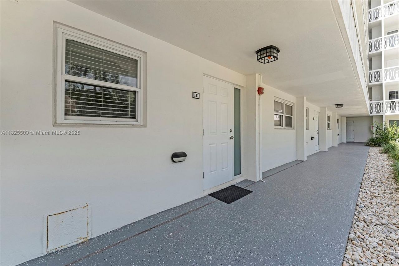1169 Hillsboro Mile, Unit 111, Hillsboro Beach, FL 33062 Photo