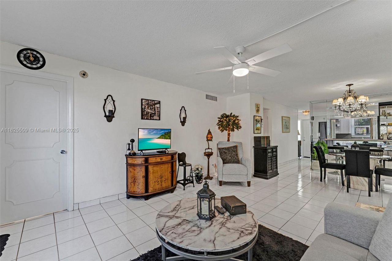 1169 Hillsboro Mile, Unit 111, Hillsboro Beach, FL 33062 Photo