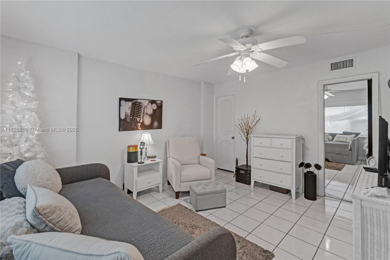 1169 Hillsboro Mile, Unit 111, Hillsboro Beach, FL 33062 Photo