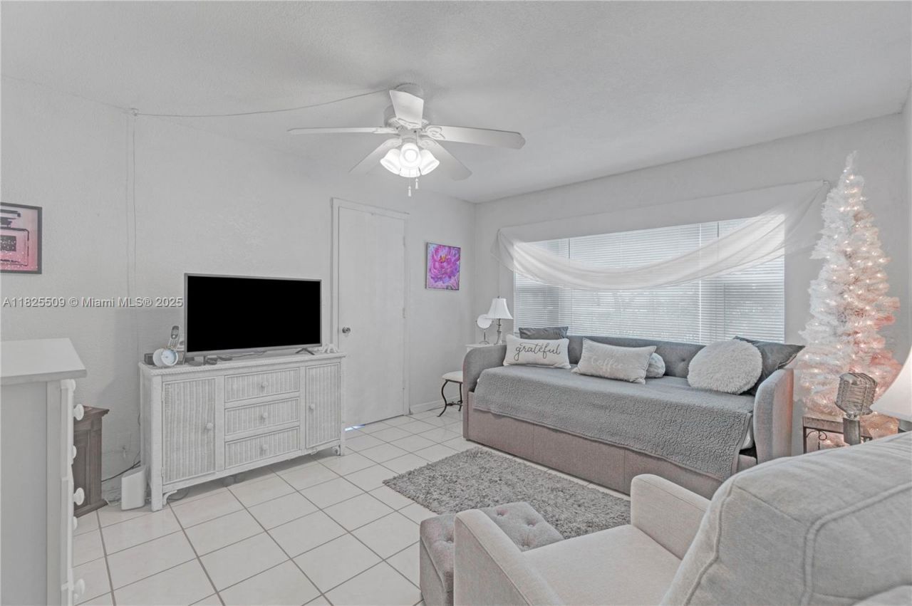 1169 Hillsboro Mile, Unit 111, Hillsboro Beach, FL 33062 Photo