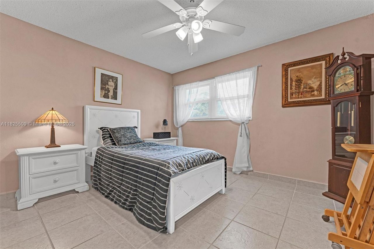 1169 Hillsboro Mile, Unit 111, Hillsboro Beach, FL 33062 Photo