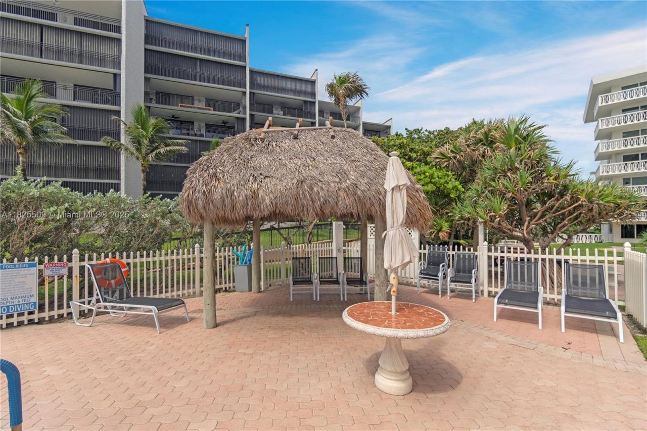 1169 Hillsboro Mile, Unit 111, Hillsboro Beach, FL 33062 Photo