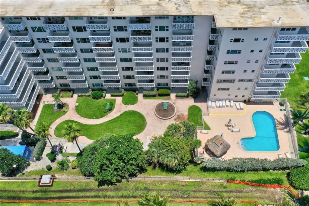 1169 Hillsboro Mile, Unit 111, Hillsboro Beach, FL 33062 Photo