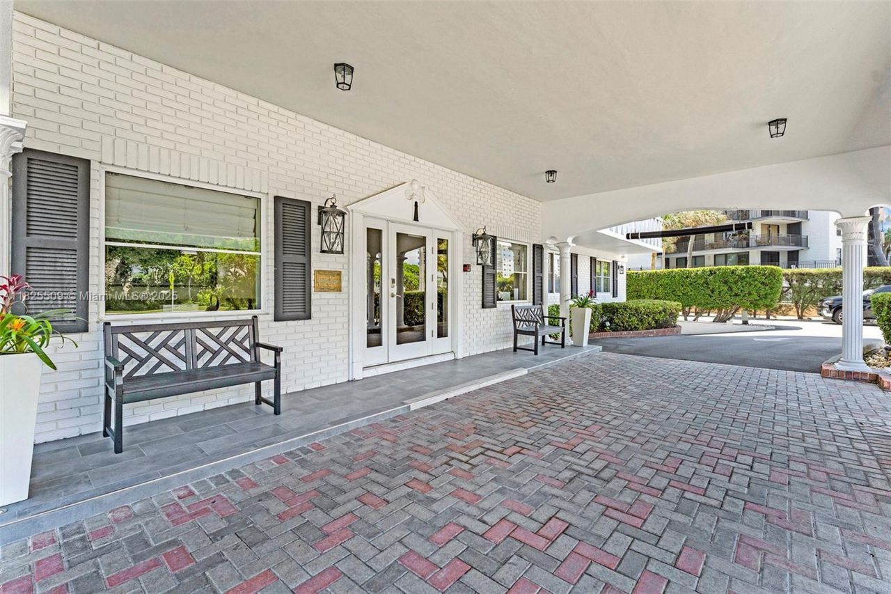 1169 Hillsboro Mile, Unit 111, Hillsboro Beach, FL 33062 Photo