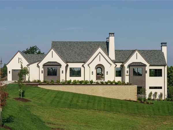 10800 N Ewing Avenue, Kansas City, MO 64156