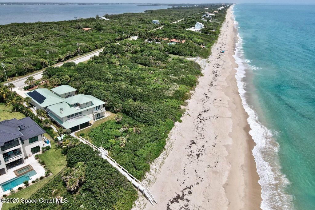 8855 Highway A1a, Melbourne Beach, FL 32951 Photo