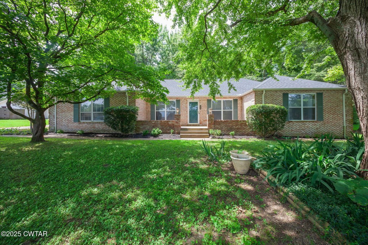 484 E Main Street Alamo, TN 38001