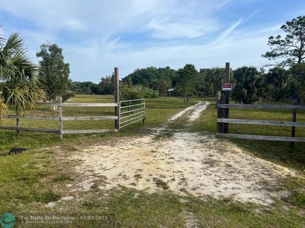 15148 NW 288th St, Okeechobee, FL 34972
