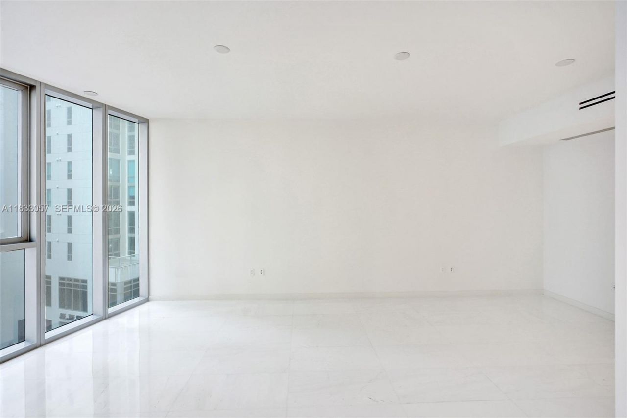 300 Biscayne Blvd Way, Unit 505C, Miami, FL 33131 Photo