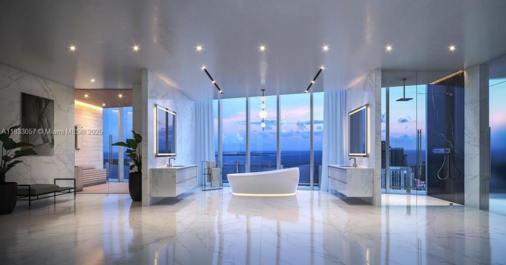 300 Biscayne Blvd Way, Unit 505C, Miami, FL 33131 Photo