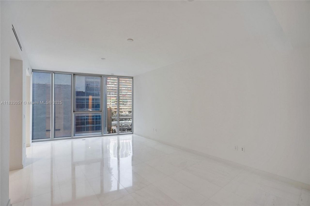 300 Biscayne Blvd Way, Unit 505C, Miami, FL 33131 Photo