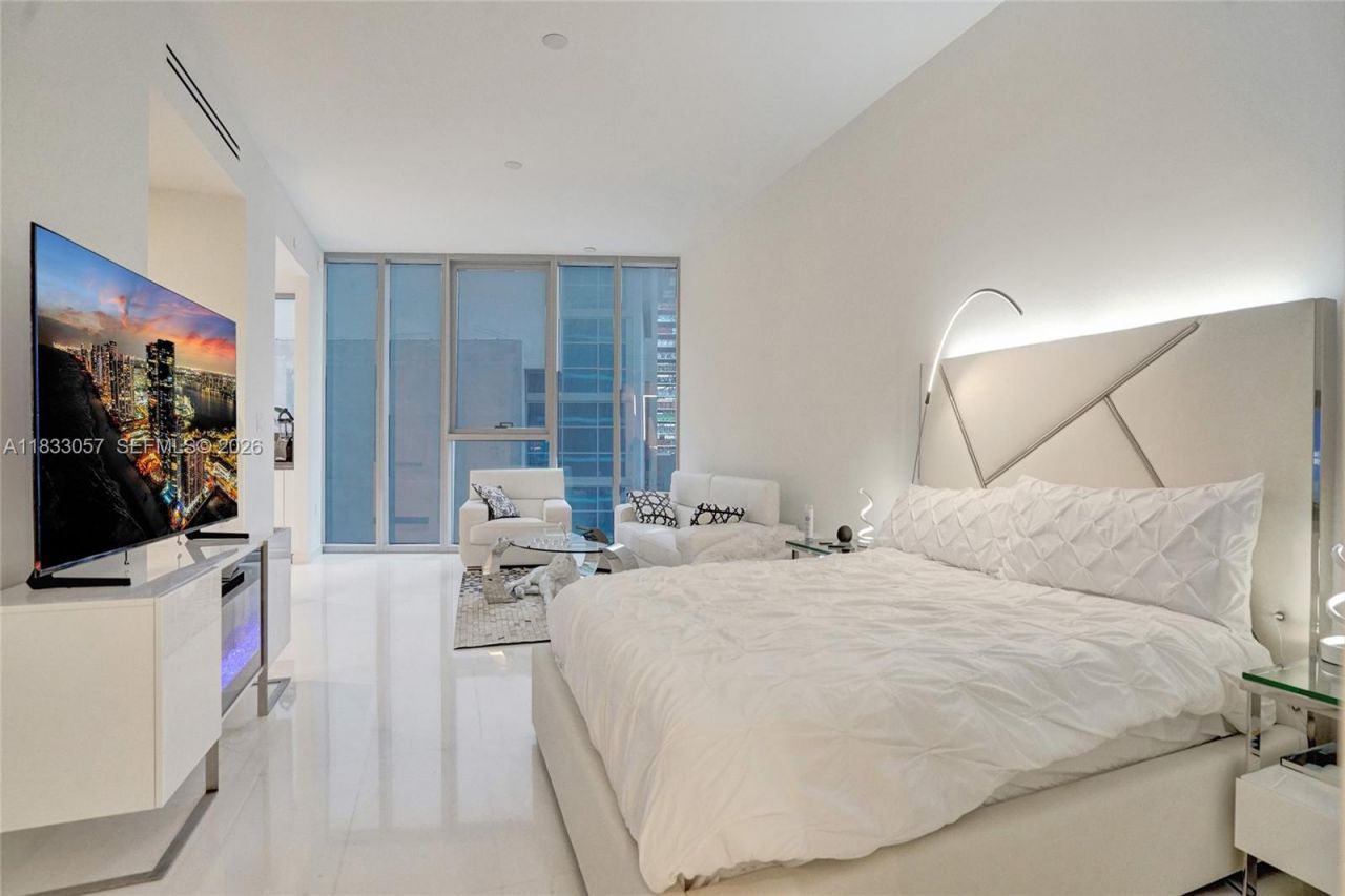 300 Biscayne Blvd Way, Unit 505C, Miami, FL 33131 Photo