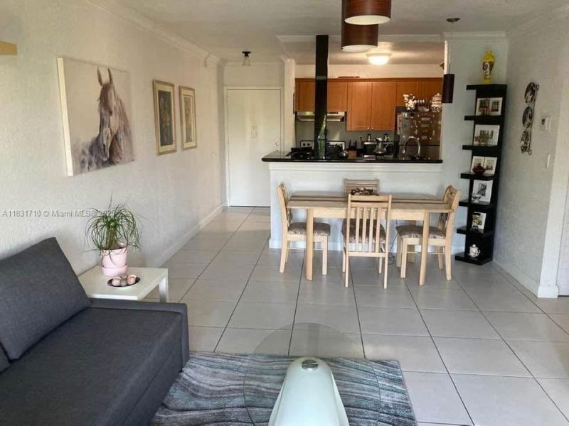 2160 SW 16th Ave, Unit 421, Miami, FL 33145 Photo