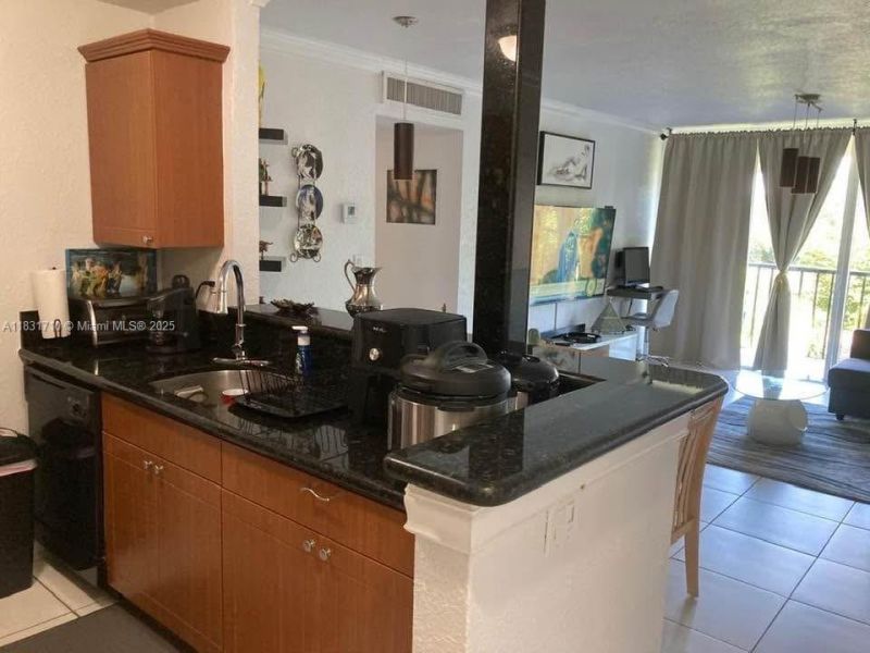 2160 SW 16th Ave, Unit 421, Miami, FL 33145 Photo