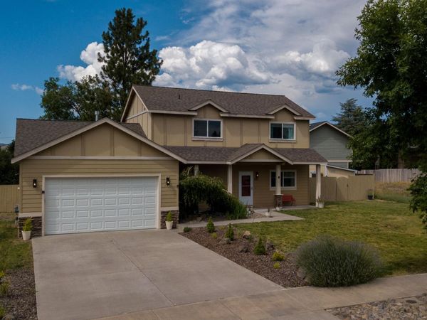 821 Quail Point Drive, Klamath Falls, OR 97601