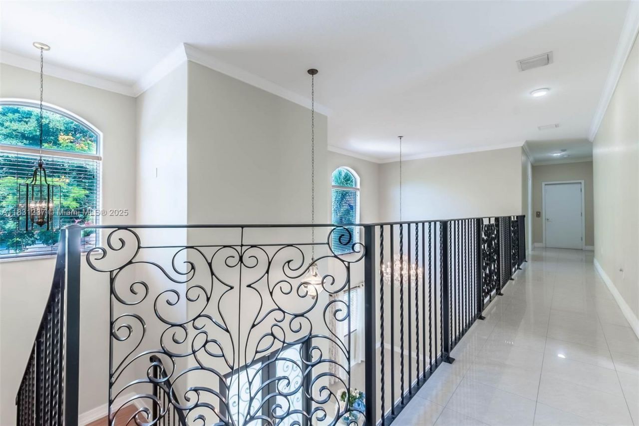 4665 SW 159th Ct, Miami, FL 33185 Photo