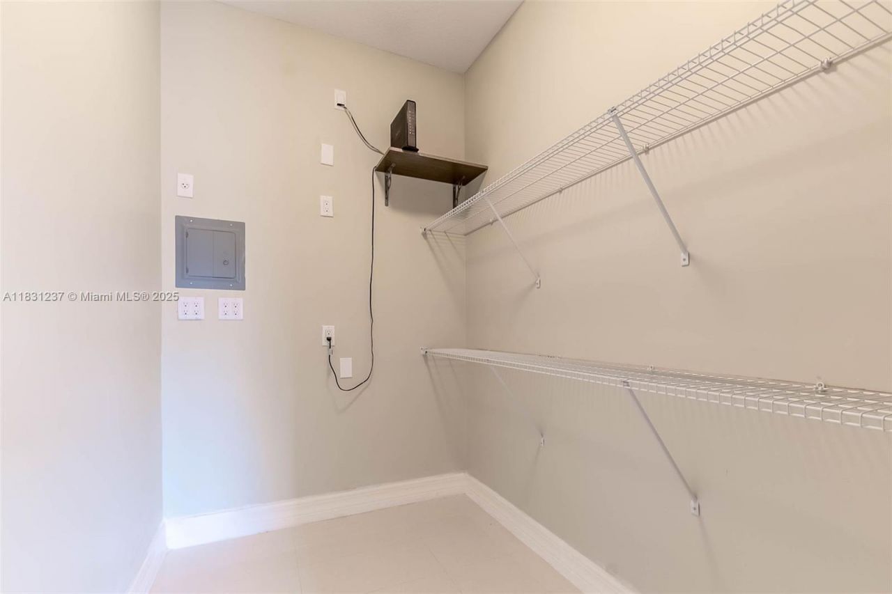 4665 SW 159th Ct, Miami, FL 33185 Photo