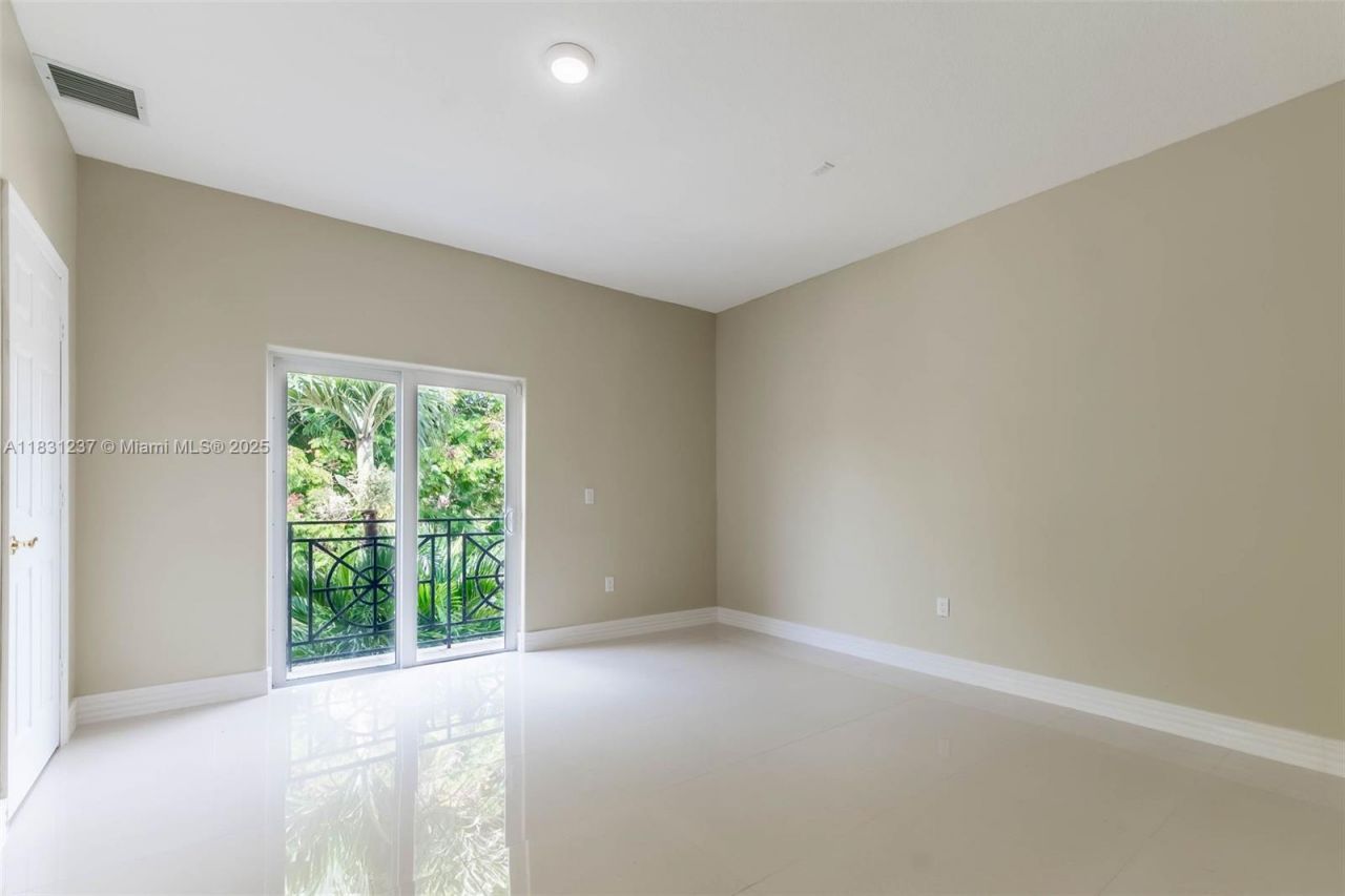 4665 SW 159th Ct, Miami, FL 33185 Photo