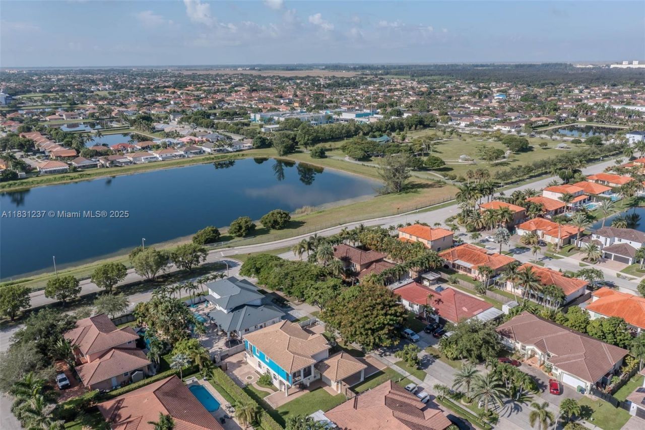 4665 SW 159th Ct, Miami, FL 33185 Photo