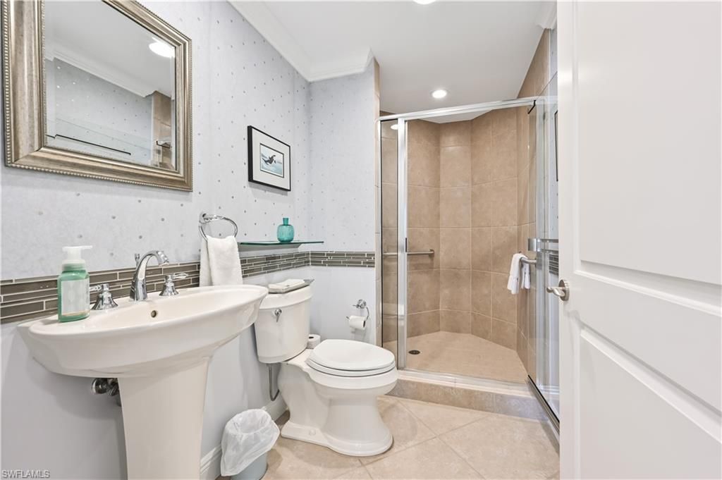 23850 Via Italia Cir, Unit 404, Estero, FL 34134 Photo