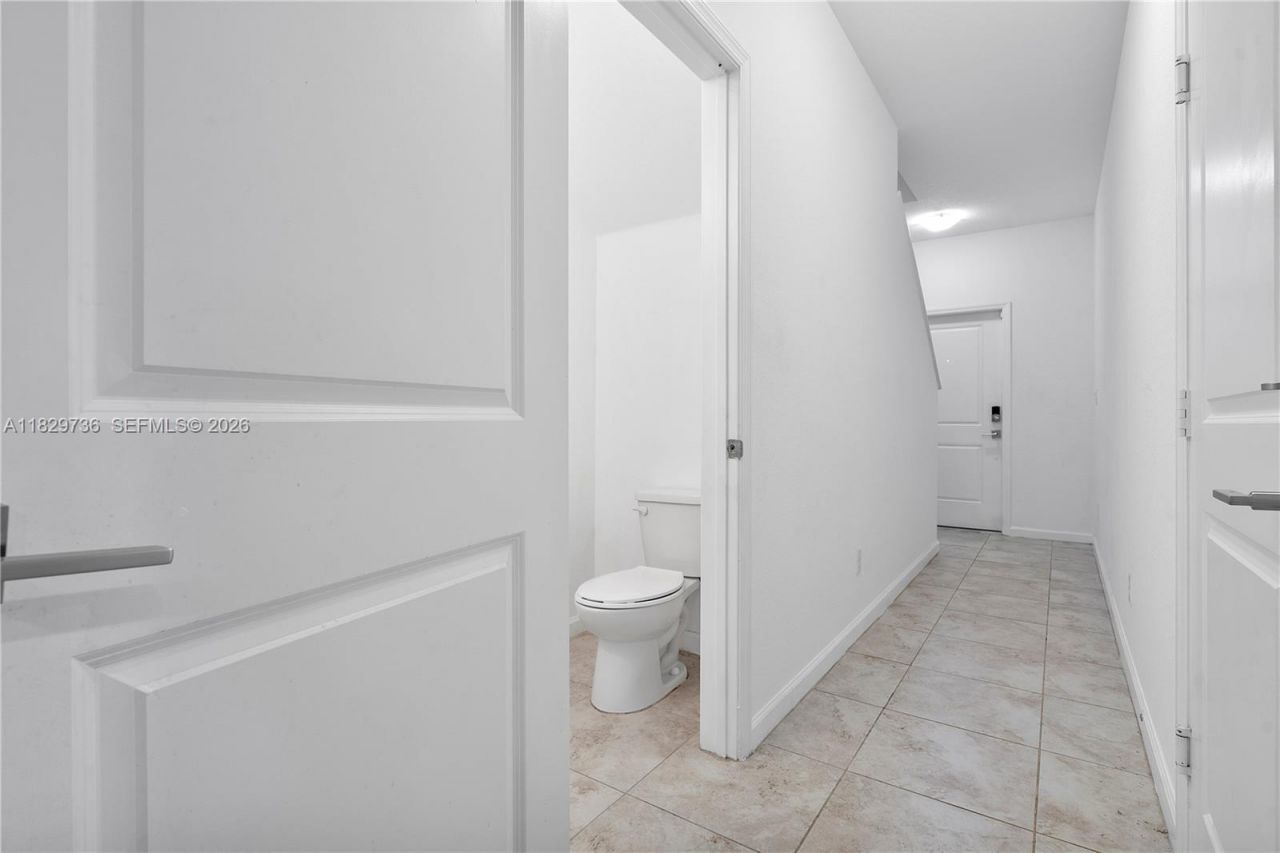 1128 NW 40th Ter, Lauderhill, FL 33313 Photo