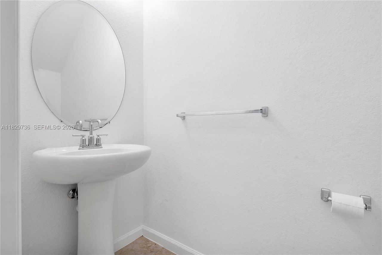 1128 NW 40th Ter, Lauderhill, FL 33313 Photo