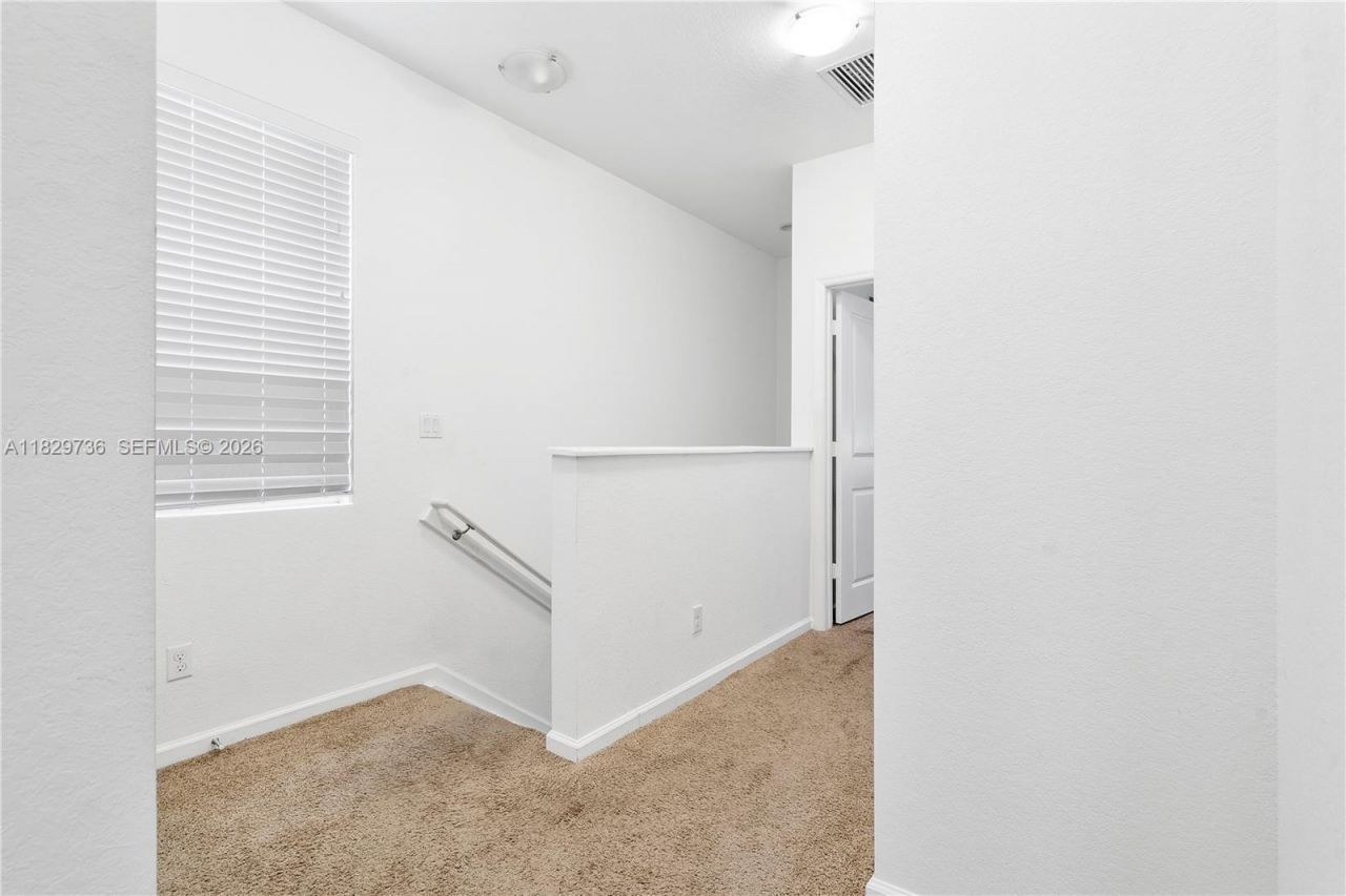 1128 NW 40th Ter, Lauderhill, FL 33313 Photo