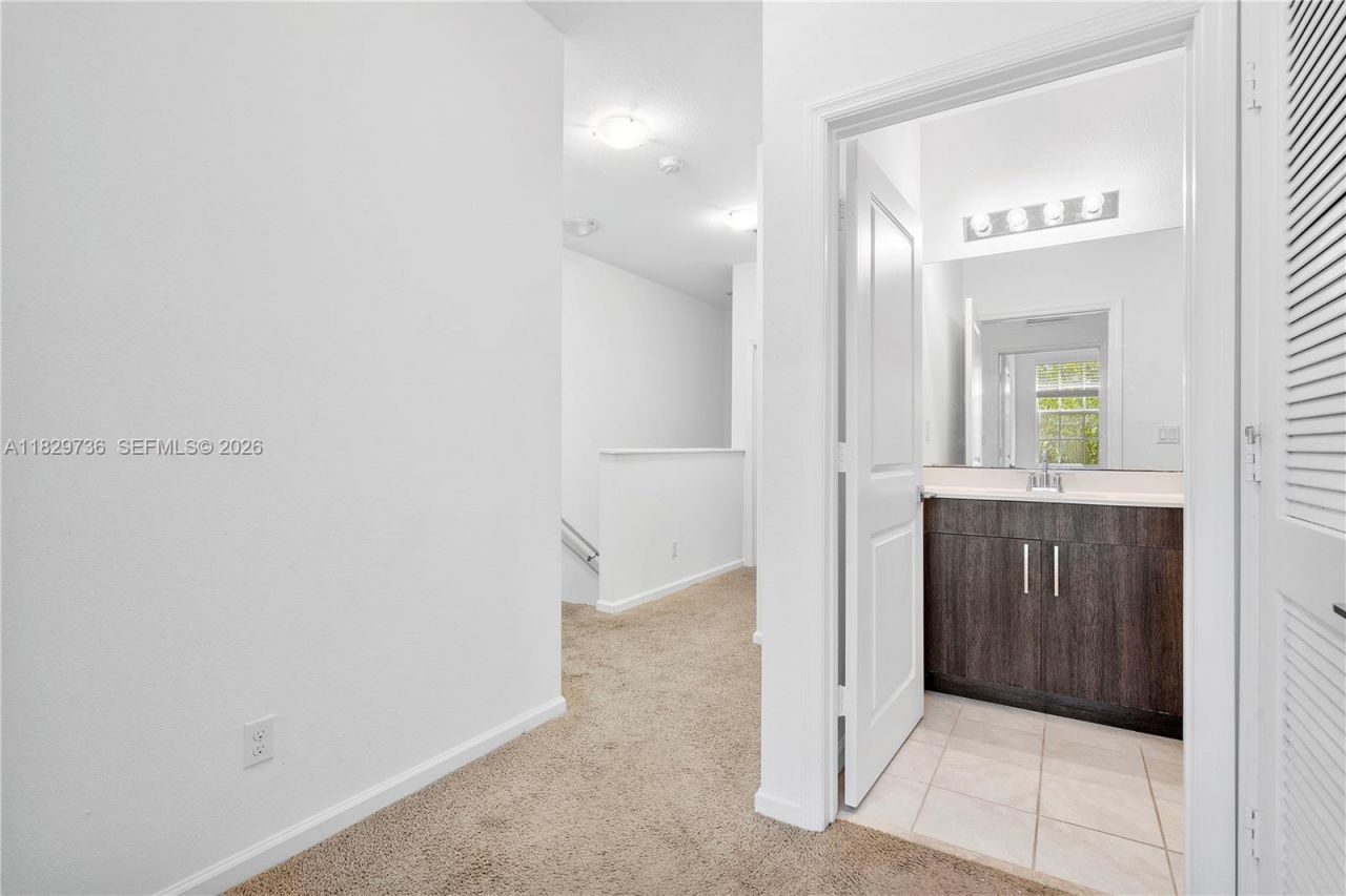 1128 NW 40th Ter, Lauderhill, FL 33313 Photo