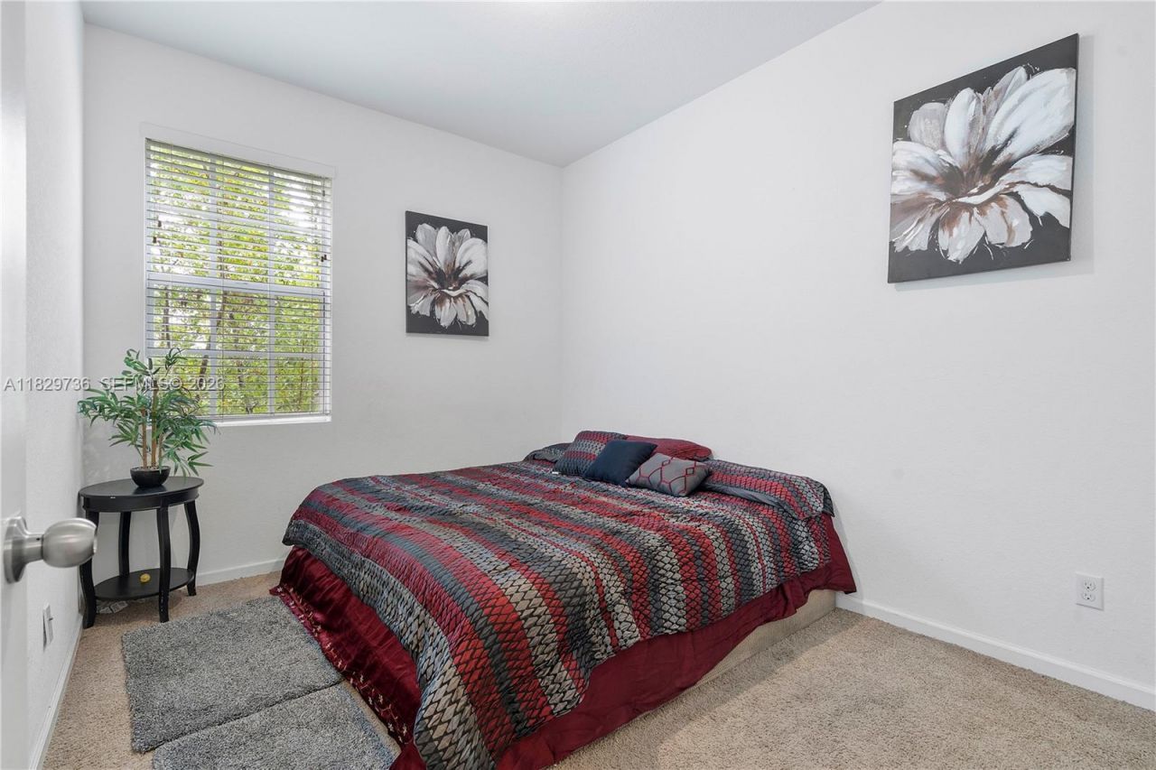 1128 NW 40th Ter, Lauderhill, FL 33313 Photo