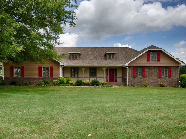 27615 Shannon Rd, Ardmore, AL 35739