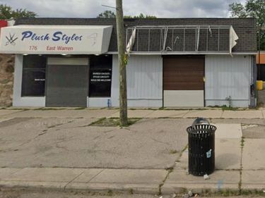 17637 E Warren Avenue, Detroit, MI 48224