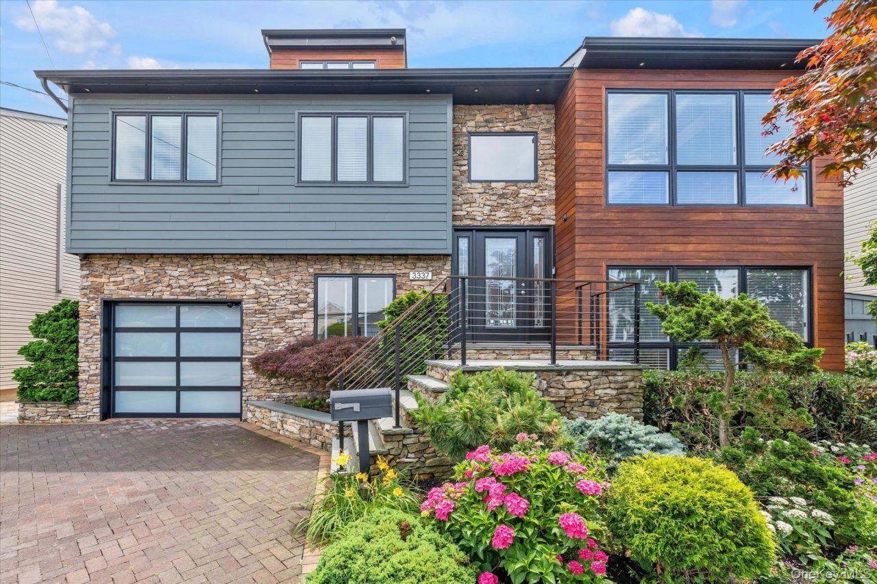 3337 Murdock Avenue, Oceanside, NY 11572 Main Photo