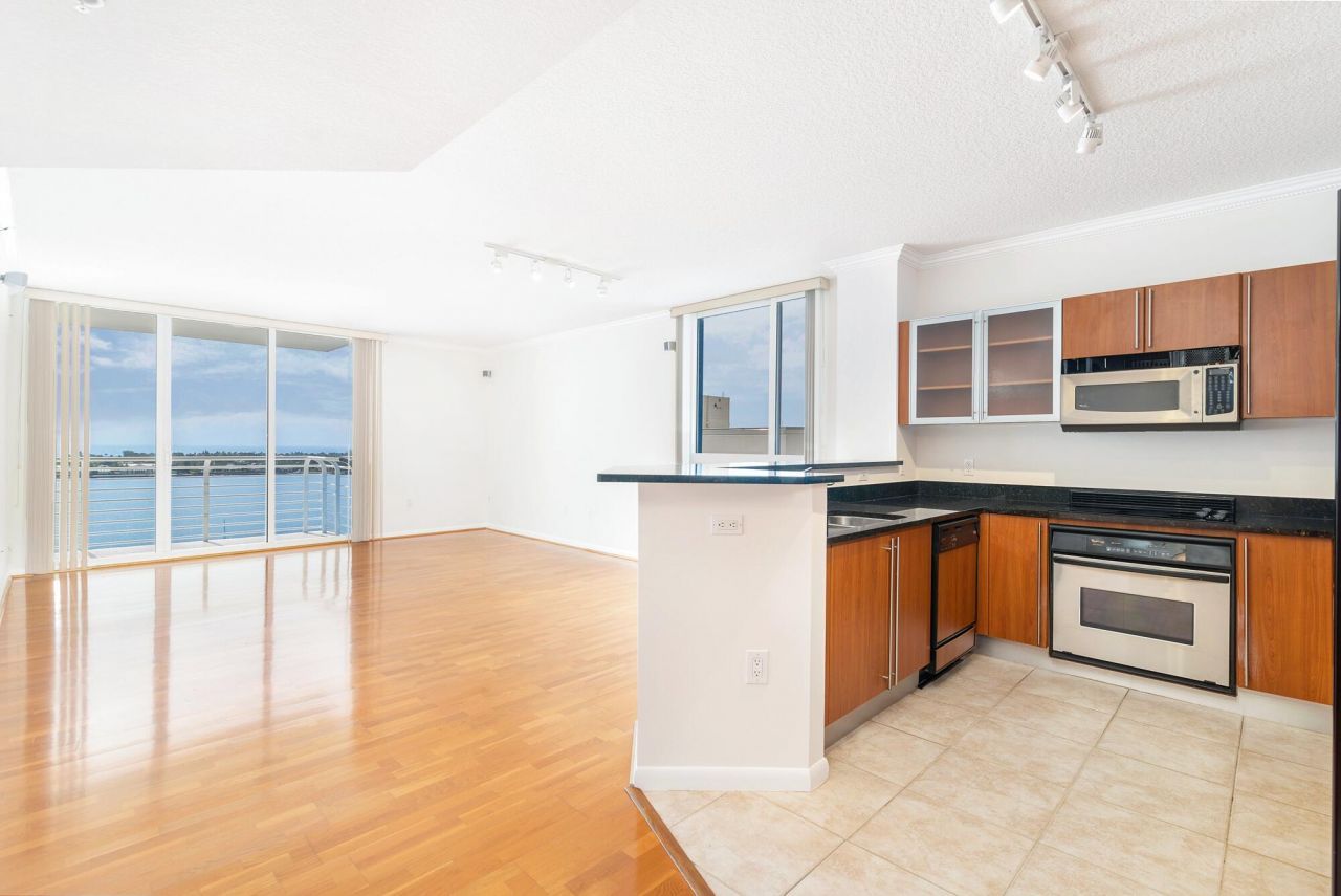 1551 N Flagler Drive, Unit 1511, West Palm Beach, FL 33401 Photo