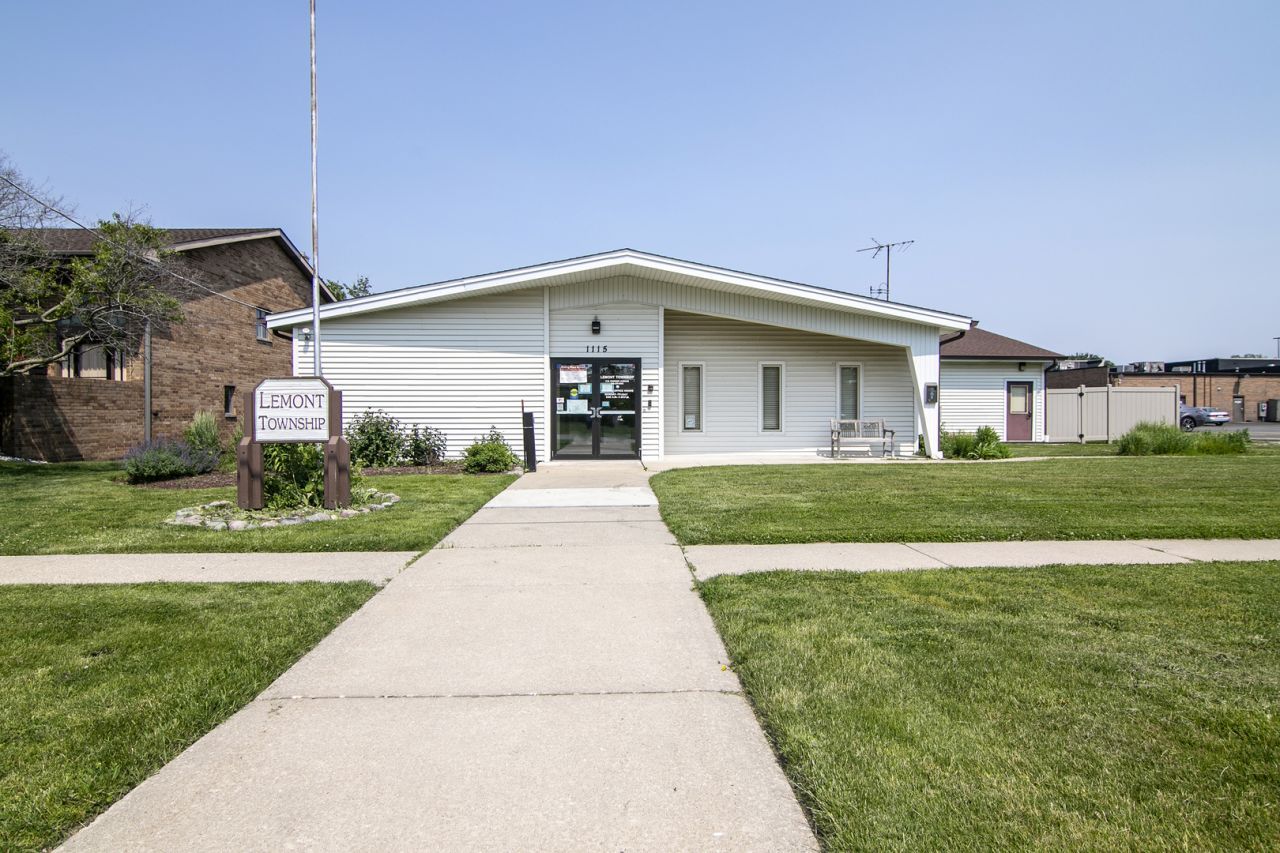 1115 Warner Avenue, Lemont, IL 60439 Main Photo