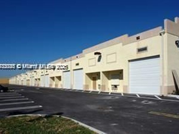 13810 SW 142nd Ave, Unit 36, Miami, FL 33186