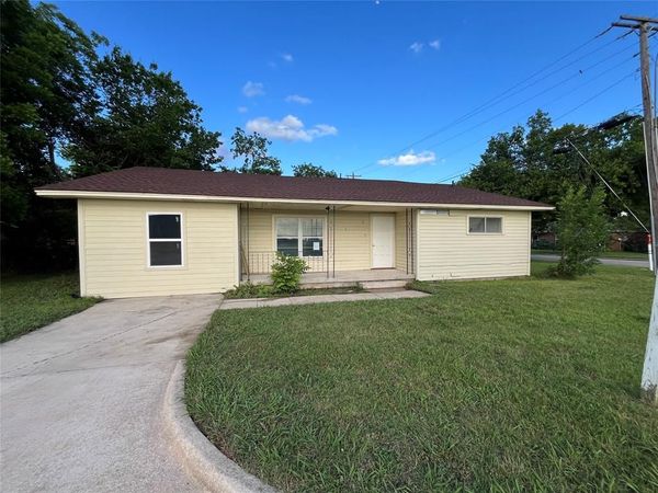 122 S 10th Street, Sanger, TX 76266