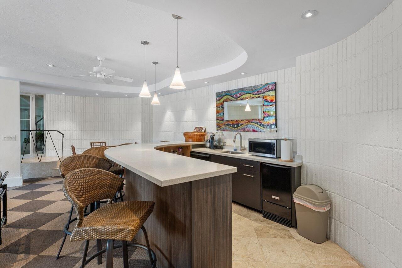 100 N Ocean Boulevard, Unit 211, Delray Beach, FL 33483 Photo