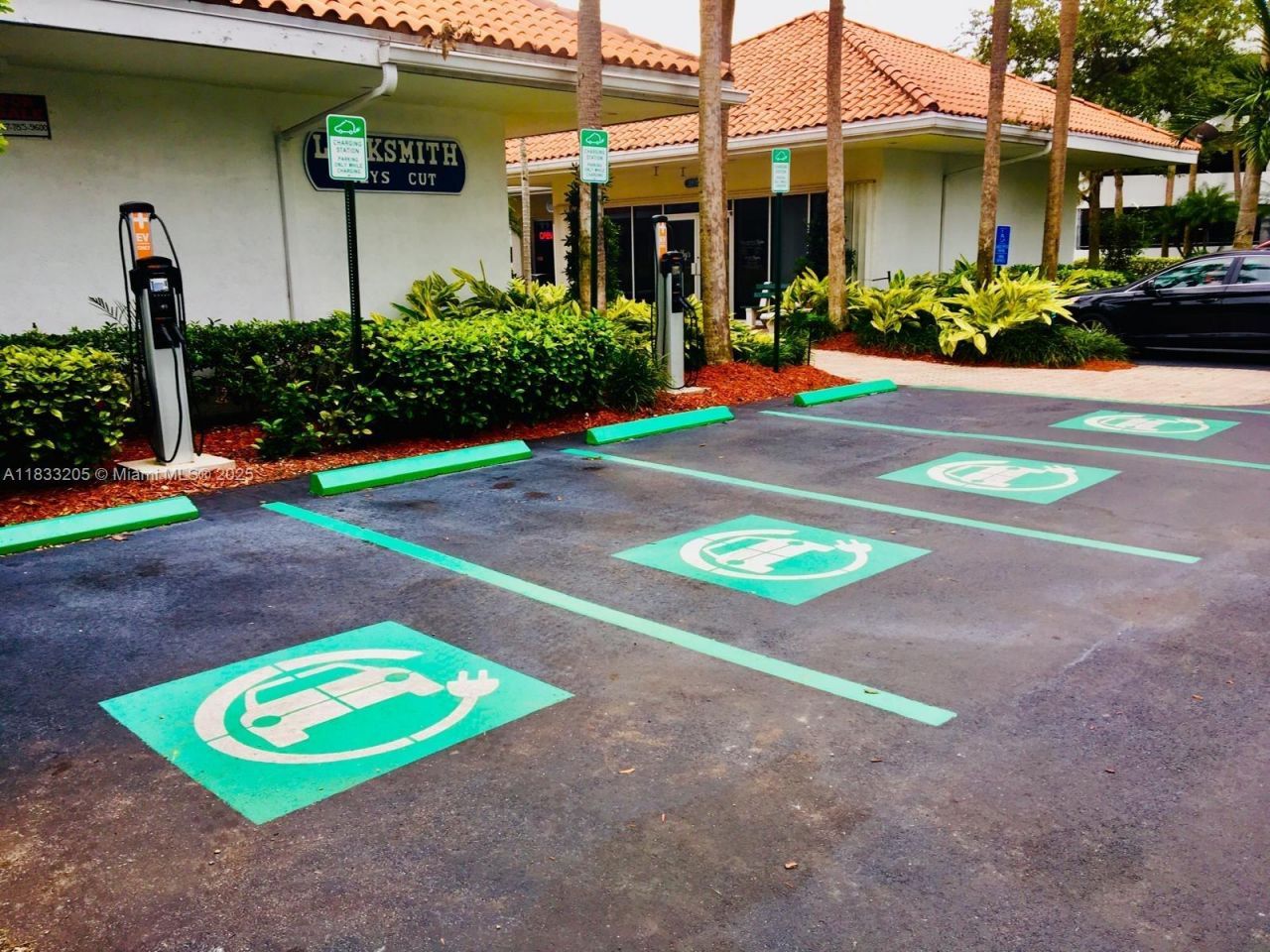 3530 Mystic Pointe Dr, Unit 1208, Aventura, FL 33180 Photo