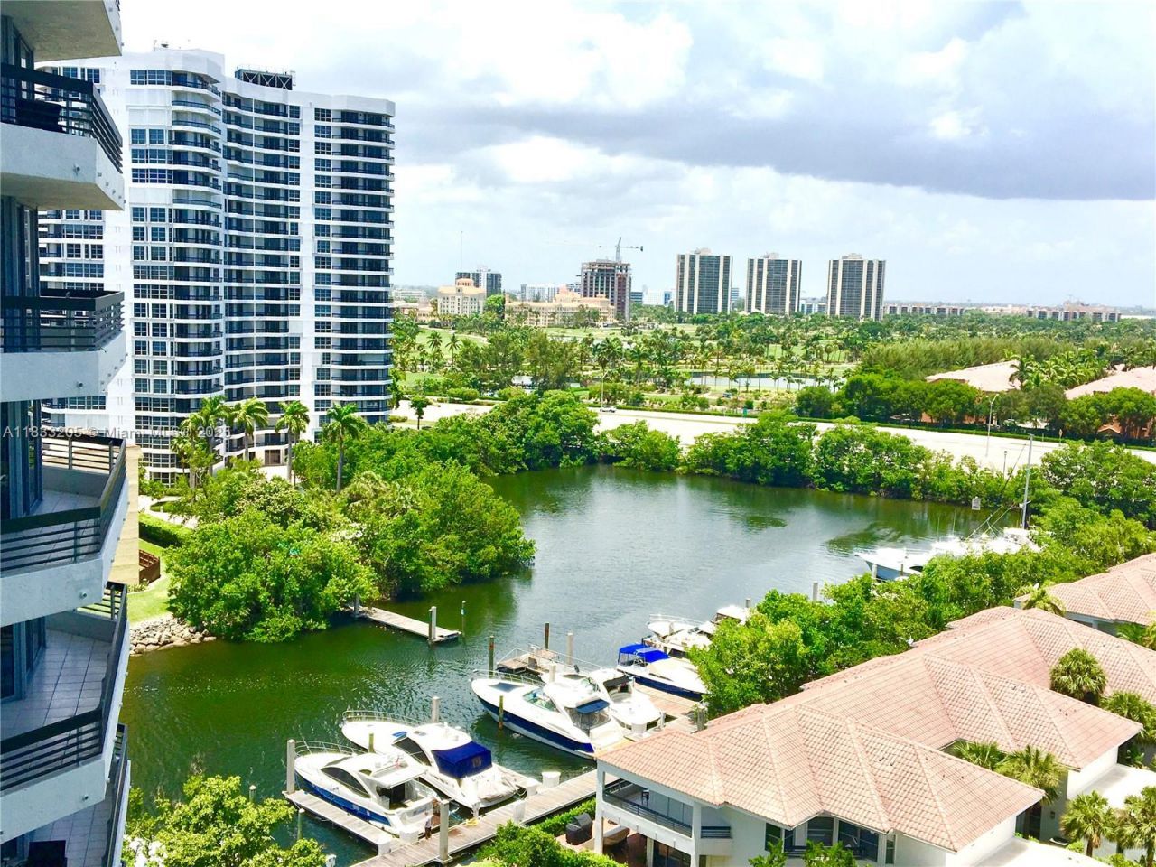 3530 Mystic Pointe Dr, Unit 1208, Aventura, FL 33180 Photo