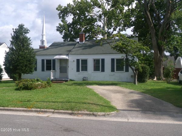 1009 E 6th Street, Lumberton, NC 28358