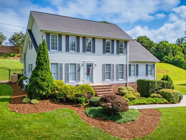 2424 Rivermont Drive, Kingsport, TN 37660