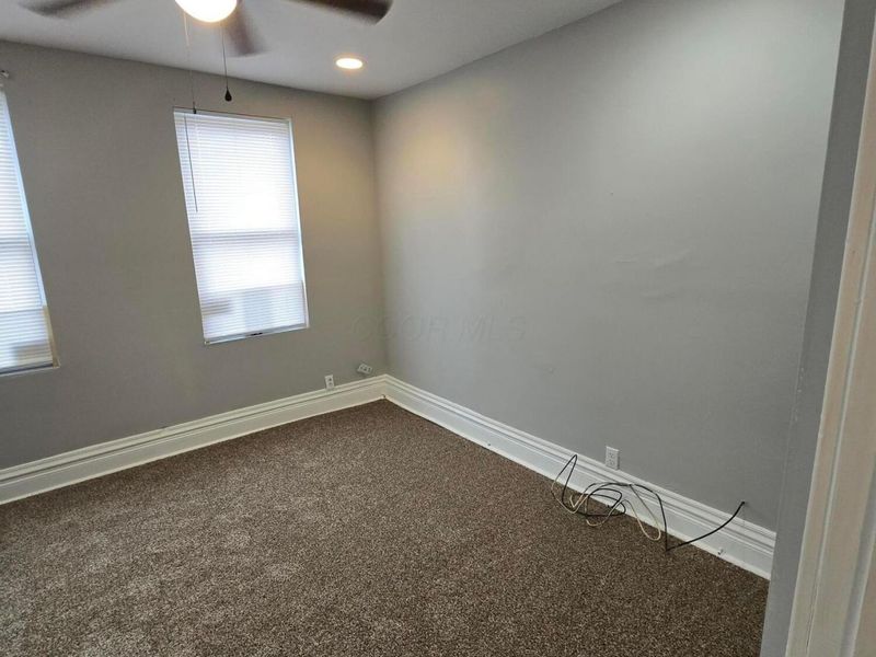 1035 Sullivant Avenue, Columbus, OH 43223 Photo 32