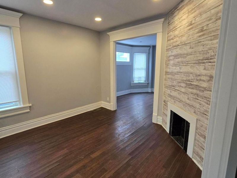 1035 Sullivant Avenue, Columbus, OH 43223 Photo 6