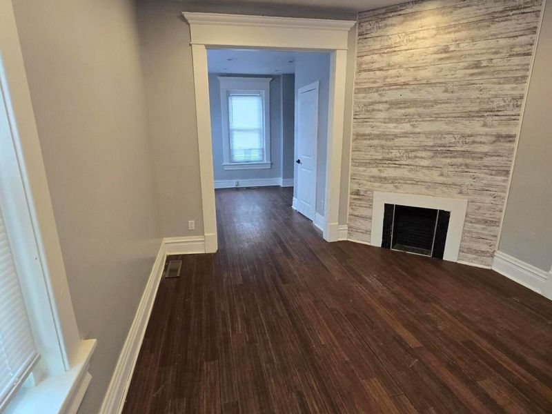 1035 Sullivant Avenue, Columbus, OH 43223 Photo 9