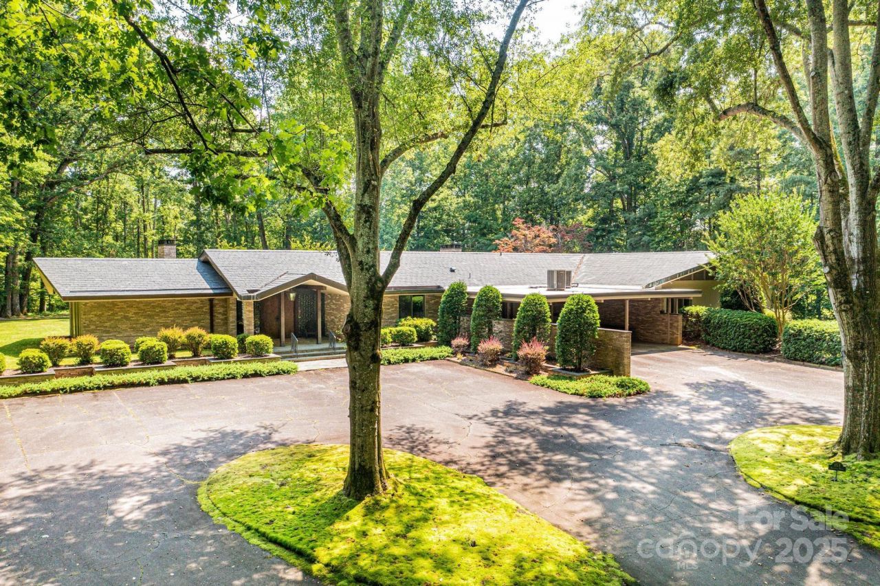 153 Hillhaven Place Se, Lenoir, NC 28645 Main Photo