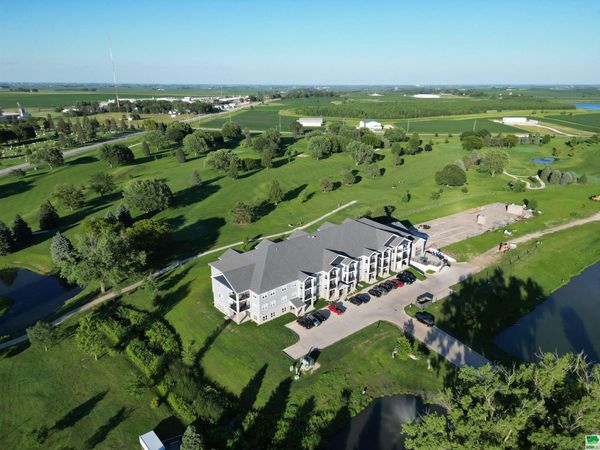 201 Sunrise Park Road, Unit 104, Storm Lake, IA 50588