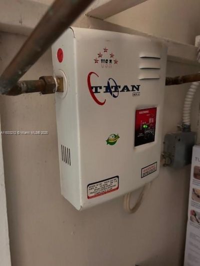 11201 NW 7th St, Unit 204, Sweetwater, FL 33172 Photo