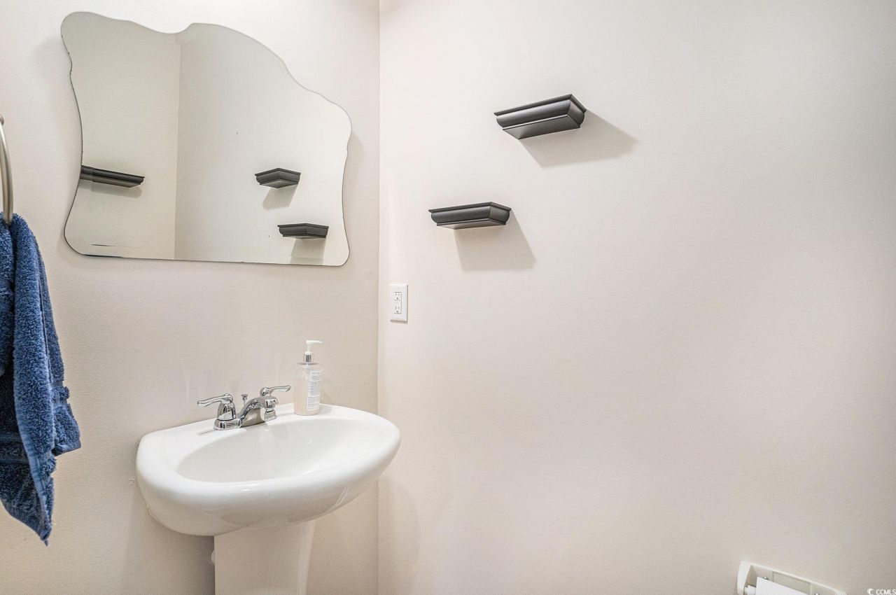 737 Lafayette Park Dr. Photo 27