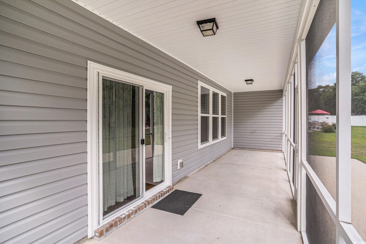 737 Lafayette Park Dr. Photo 5